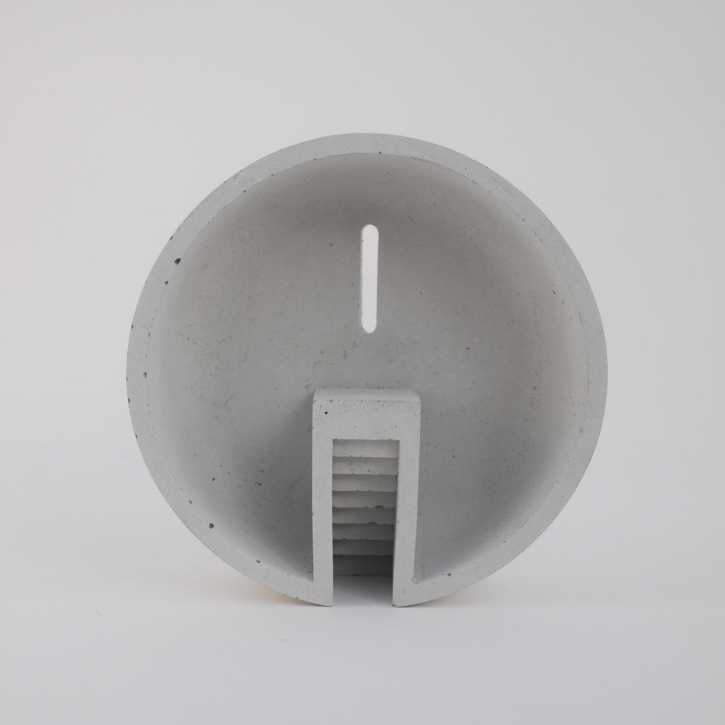 The Stratum: Circular Concrete Bonsai Landscape Planter