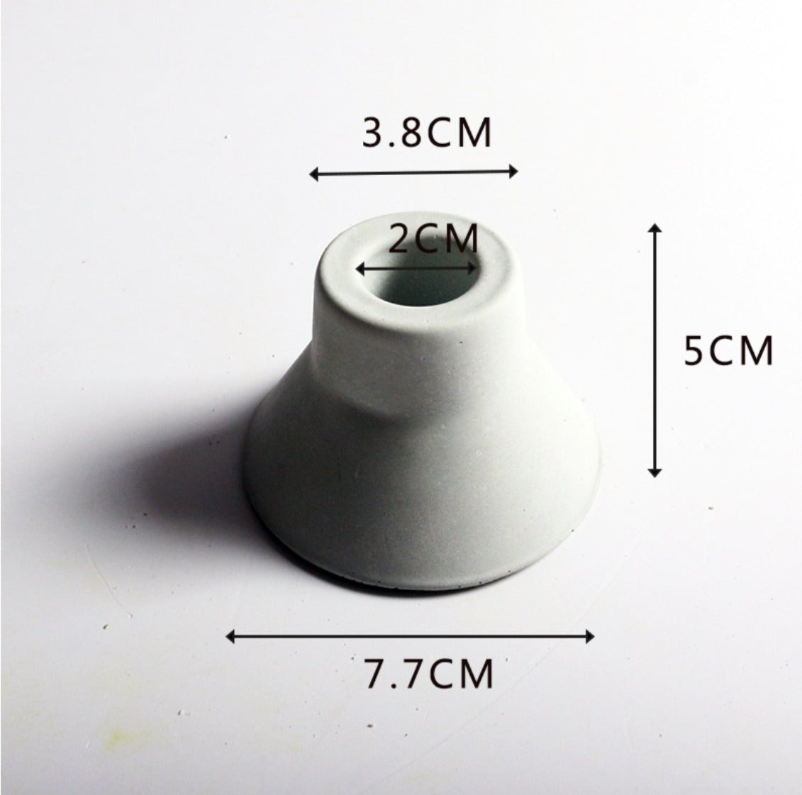 Round Taper Candle Holder