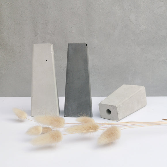 Concrete Handmade Dry Flower Holder / Vase